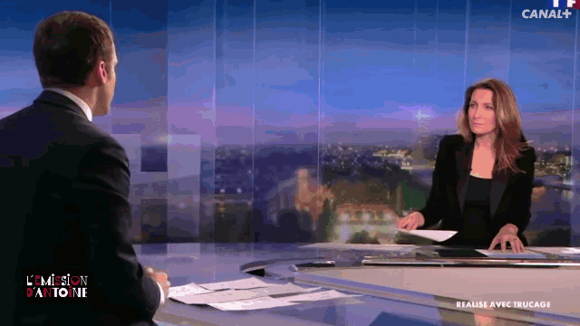 
               Meilleures image drole  François aux petits soins pour Emmanuel. 
              
