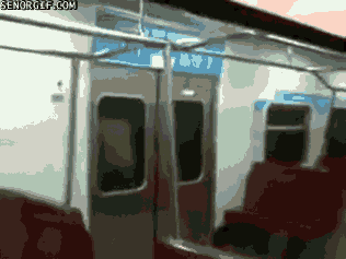 
               Meilleures image drole  Le métro aux heures de pointe ! 
              