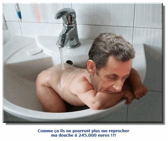 
               Meilleures image drole  le petit prend son bain 
              