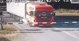 
               Meilleures image drole  TGV vs Camion: 1-0 pour le TGV § 
              