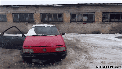 
                Une voiture pour deux 
              