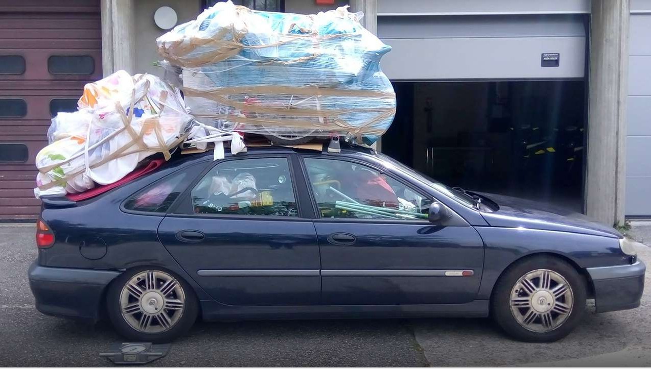  Image marrante  Mais oui, cette voiture a été arrêtée , photo blague
              