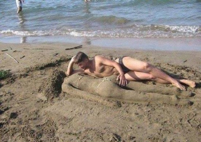 
               Meilleures images droles  Drague sur la plage 
              