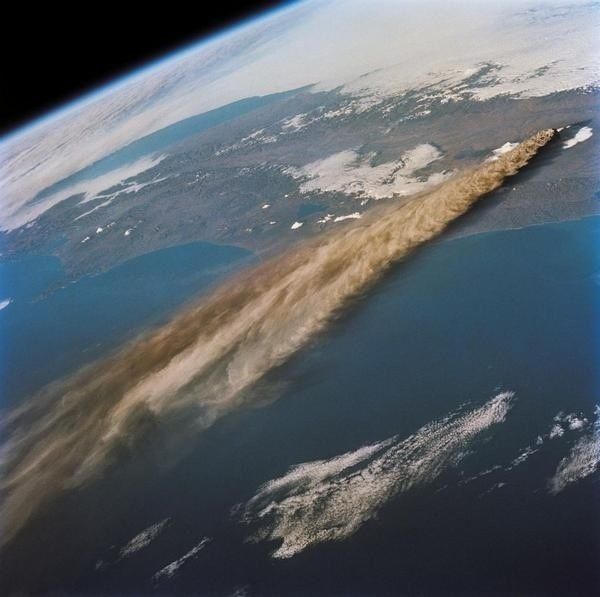 
               Meilleures images droles  Volcan en éruption 
              