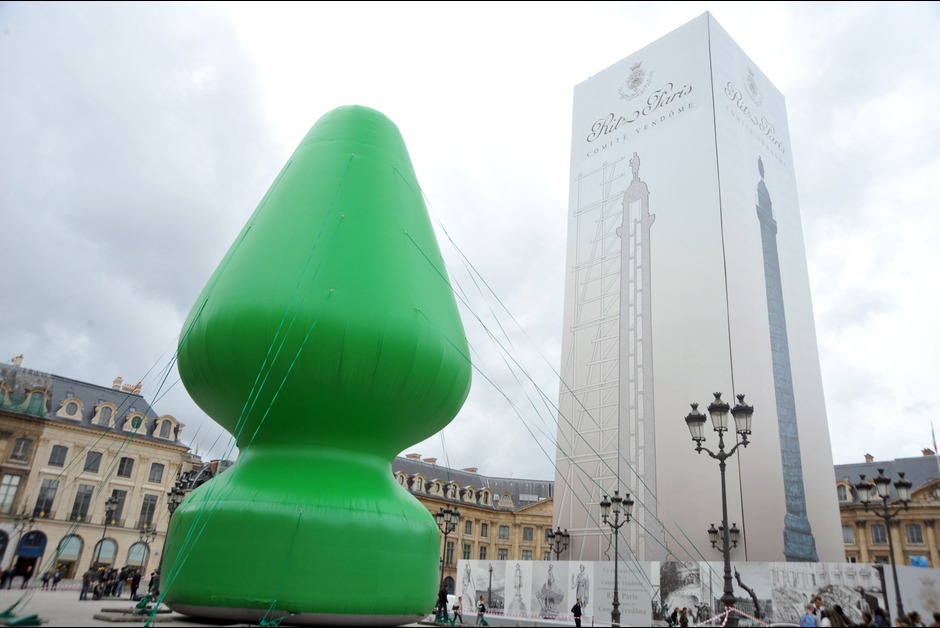 
                nouvel emblème du PS pour Noel 
              