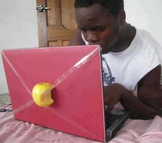 
               Meilleures images drôles  Contrefaçon d'ordi Apple 
              