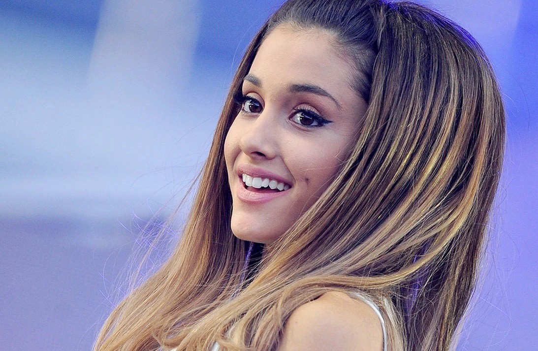 
               Meilleures images droles  Concert d'Ariana Grande 
              