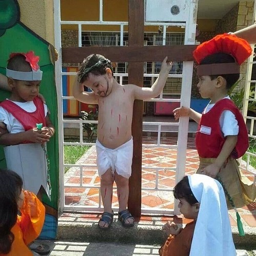 
               Meilleures images drôles  stagiare école catholique 
              