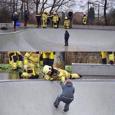 
               Meilleures images droles  un sauvetage héroïque 
              