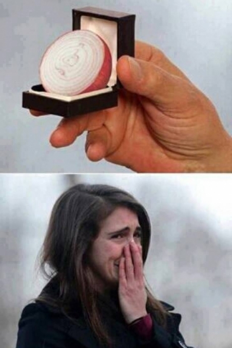
               Meilleures images blagues  Le bijou qui la ferra pleurer ! 
              